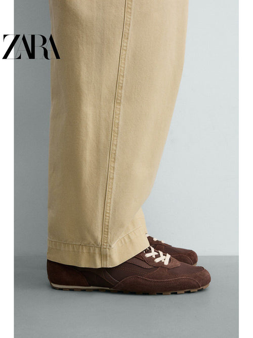 Sapatos masculinos ZARA, lançamento da coleção verão 2026, com detalhes em camurça, modelo retrô com cadarço e design leve, código 2343720 700.