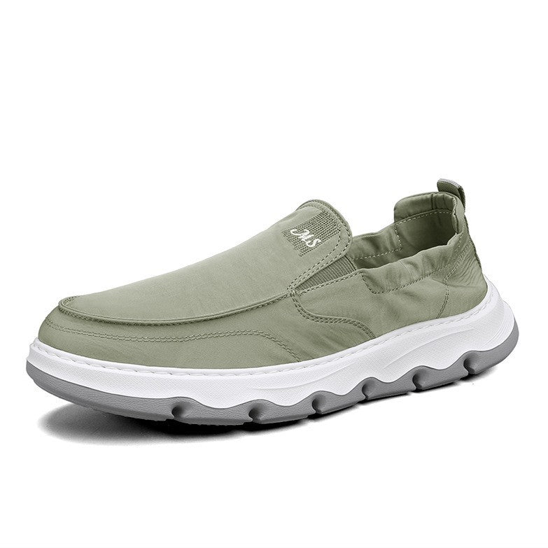 Sapatos masculinos de lona, respiráveis e resistentes a odores no verão, 2025 novos Sapatos Casuais Casuais Slip-on de Um Pé, Calçados Antigos de Pequim