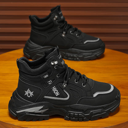Sapatos masculinos de cano alto, botas Martin antiderrapantes em couro de outono e plataforma, botas de alpinismo ao ar livre no outono, botas de trabalho desportivo e de lazer