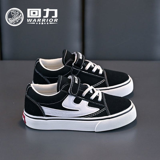 Os novos sapatos infantis confortáveis com blocos de cor baixos da Warrior, sapatos simples de lona universitária, sapatos casuais de moda versáteis de alto valor