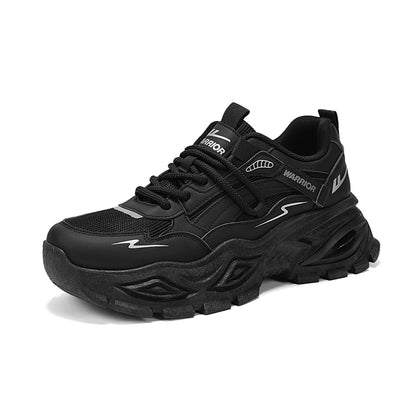 Os novos ténis na moda, versáteis e modernos da Warrior, sapatos casuais coreanos com blocos de cor de alto valor, sapatos masculinos confortáveis e baixos