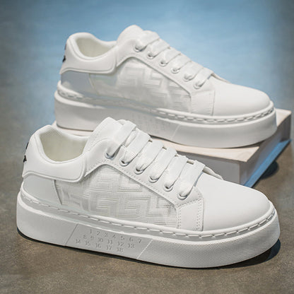 Novos sapatos brancos ocos e respiráveis para o verão masculino, ténis desportivos casuais modernos e versáteis de sola grossa para estudantes