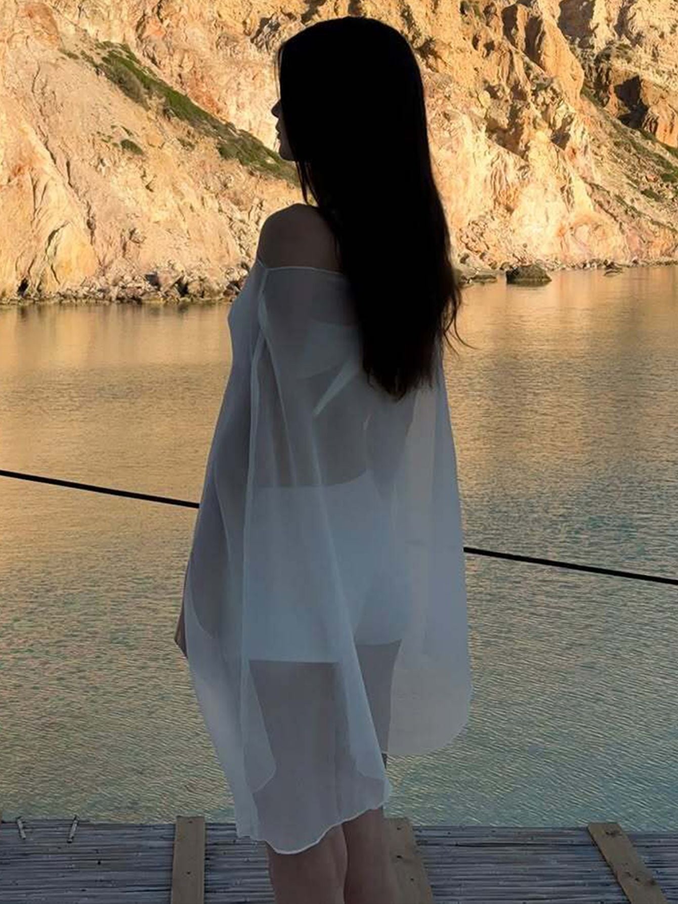 Novo top de estilo urbano transfronteiriço europeu e americano, camisola translúcida e versátil sexy para mulheres, capa de chiffon plus size