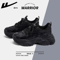 Sapatos brancos Warrior respiráveis e de sola grossa, sapatos simples de novo pai de cor coreana, estilo academia, sapatos confortáveis para mulheres