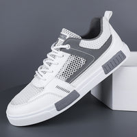 Sapatilhas de malha fina respiráveis de malha oca, sapatilhas casuais leves de quadro branco, sapatilhas desportivas masculinas em malha