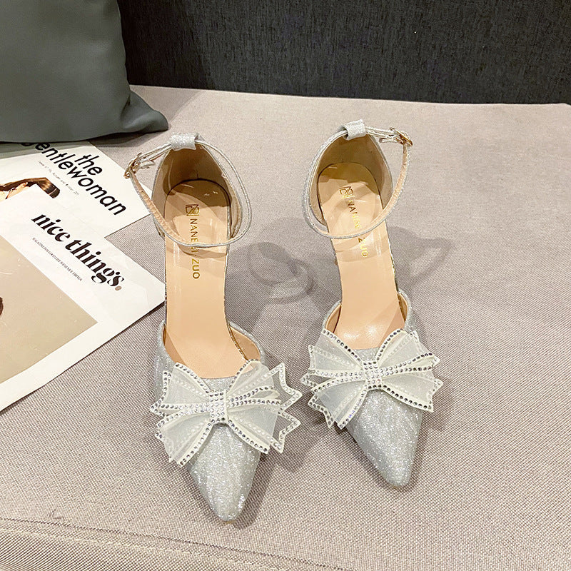 Saltos altos franceses suaves e deslumbrantes com laço para mulheres, novas sapatilhas sapatilhas plus size de exportação 2025, sapatos simples de moda para banquetes