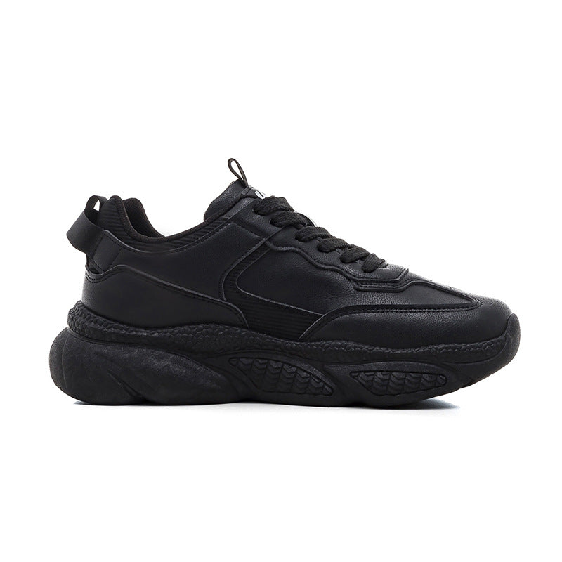 Sapatos Warrior de pele sólida com sola grossa, sapatos pretos de outono de topo baixo e estável, ténis desportivos para homens fáceis de usar e respiráveis