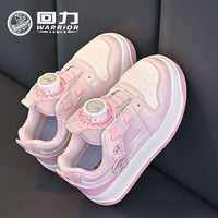 Os novos sapatos de rapariga fofos, versáteis e versáteis da Warrior com blocos de cor, sapatos de surf confortáveis e de aparência elevada, sapatos casuais baixos e enérgicos