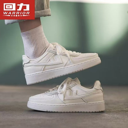 Sapatos Warrior de cores sólidas, minimalistas versáteis de sola grossa, ténis brancos unissexo na moda, alta atratividade, ténis estilo de casal
