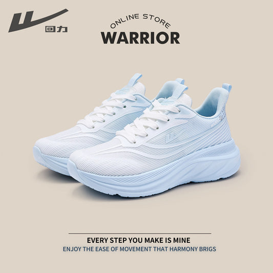 Os novos ténis desportivos confortáveis e baixos da Warrior, sapatos de plataforma modernos e de alto valor com blocos de cor, sapatos femininos simples e leves