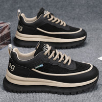 Outono 2025 Novos Sapatos Desportivos Casuais de Tabuleiro Sapatos de Pai de Sola Grossa Estilo Hong Kong Sapatos de Pão de Pele Baixo A-Gan Sapatos para Homens