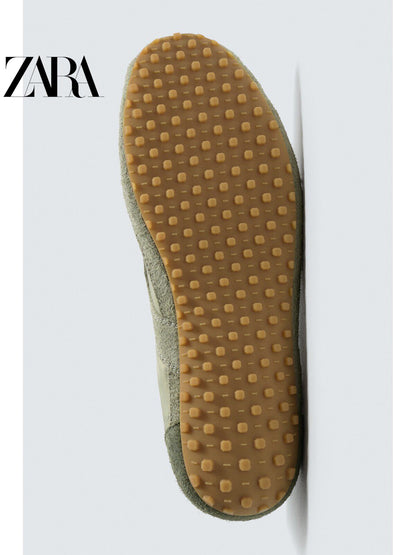 Sapatos masculinos ZARA, lançamento da coleção verão 2026, com detalhes em camurça, modelo retrô, com cadarço e leves, código 2365720 512.