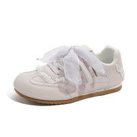 Os novos sapatos de treino morais de moda versáteis com sensação de design da Warrior, sapatos coreanos de primavera de alto valor, sapatos simples de mulher simples com blocos de cor