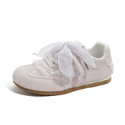 Os novos sapatos de treino morais de moda versáteis com sensação de design da Warrior, sapatos coreanos de primavera de alto valor, sapatos simples de mulher simples com blocos de cor
