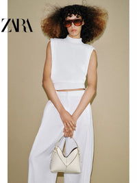 Bolsa feminina ZARA, lançamento da coleção verão 2026, com detalhes em costura, modelo mini com cordão e opção de bolsa transversal, código 6107810 719
