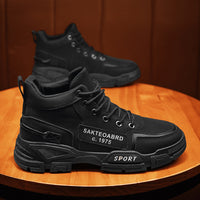 Botas Martin de Homem Verão Novos Sapatos de Trabalho Duráveis Antiderrapantes, Sapatos Masculinos de Outdoor de Cano Alto, Sapatos Casuais ao estilo Britânico