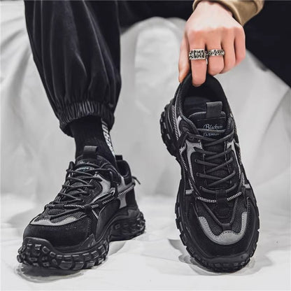 Novos sapatos masculinos da primavera 2024, duráveis e resistentes ao desgaste para estaleiros de construção, pneus de sola grossa, proteção laboral, sapatos versáteis de trabalho para pais