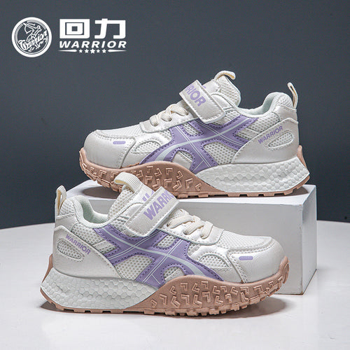 Os novos sapatos baixos versáteis e na moda da Warrior, para rapazes e raparigas, desenharam sapatos desportivos confortáveis e sapatos casuais de estilo coreano de alto valor estético