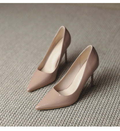 Saltos altos nude, saltos agulha, sapatos franceses de verniz primavera/outono 2024 com biqueira pontiaguda e corte raso, versáteis, estilo profissional simples para mulher