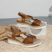 Sandálias femininas plus size europeias e americanas da Amazon WISH, decoração com fivela metálica, salto cunha de corda de cânhamo, sandálias leves com sola e bico de peixe