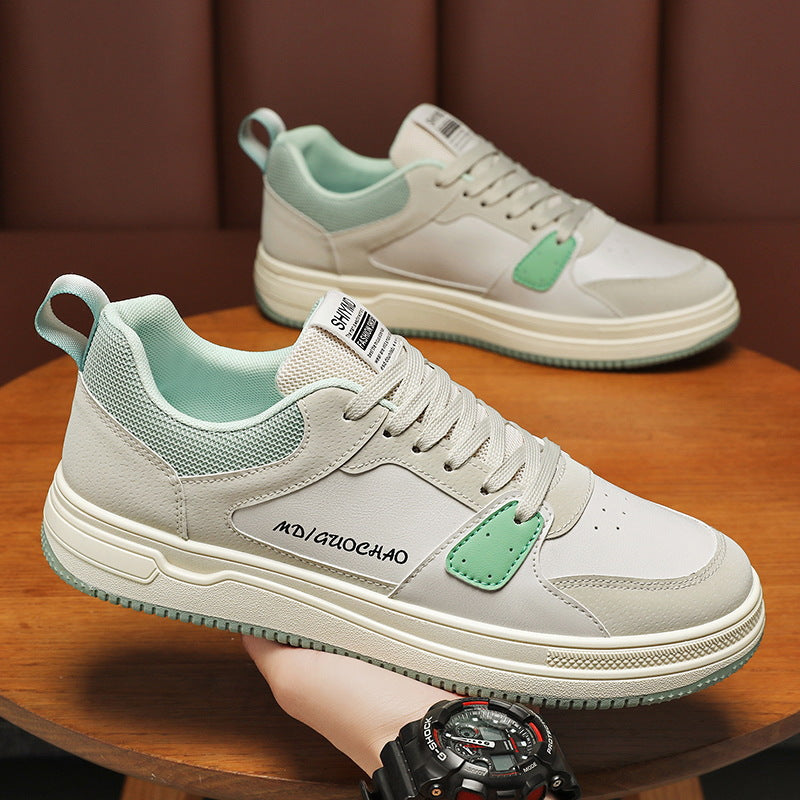 Sapatos masculinos de verão, novos sapatos de lona respiráveis, ténis brancos versáteis ao estilo coreano, ténis de sola grossa, ténis casuais, sapatos de praia