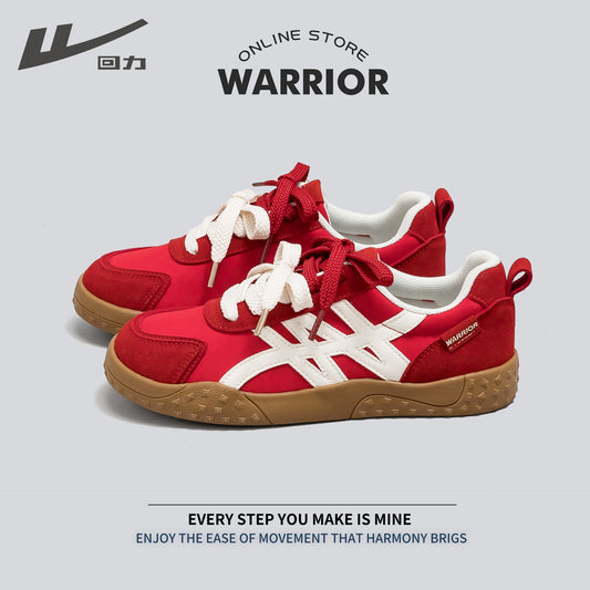 Sapatos de treino Warrior Red Moral para mulheres, ténis desportivos vintage versáteis e versáteis, os alunos preferem sapatos planos e de cano baixo