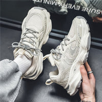 Sapatilhas masculinas 2025 novas sapatilhas desportivas casuais na moda respiráveis de verão, sapatilhas versáteis de rede para corrida para corrida que aumentam a altura