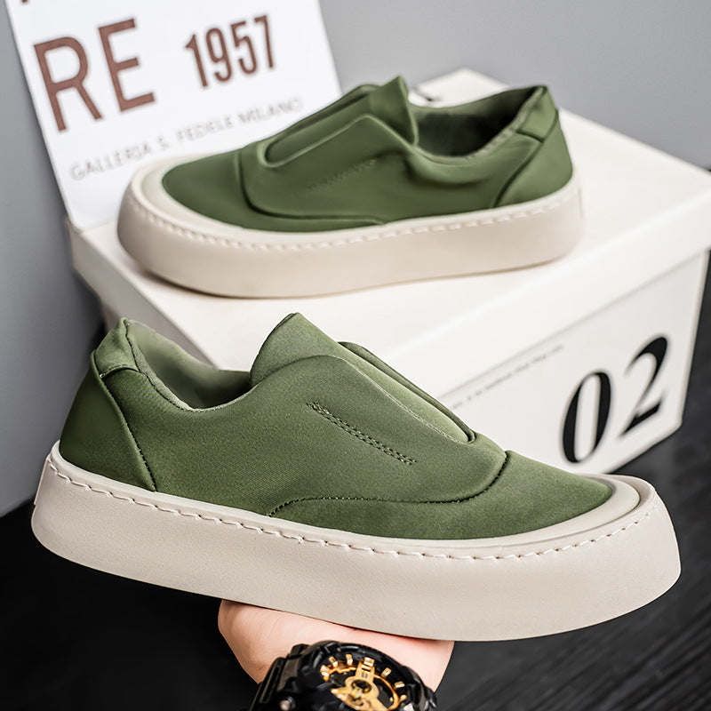 Sapatos Casuais Masculinos 2025 Novos Sapatos Slip-On de um pé, Sapatos de Tábua Respiráveis com Superfície de Tecido, Sapatos Modernos Versáteis de Lona de Sola Macia para Homens