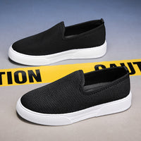 Sapatos masculinos de verão 2025 sapatos de lona respirável, sapatos de slip-on, sapatos de um pé, sapatos antigos de tecido Beijing de homem, sapatos de prancha casuais, sapatos masculinos