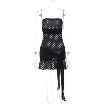 Saia curta ao estilo europeu e americano da INS, elegante padrão de bolinhas, patchwork sem alças que aperta a cintura, vestido de gravata com aplique com blocos de cor