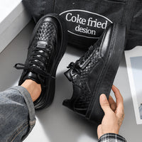 Novos Sapatos Masculinos de Outono 2025: Ténis Brancos Desportivos Casuais Desportivos Casuais que Aumentam a Altura, Sapatos de Snowboard Masculinos Modernos e Versáteis