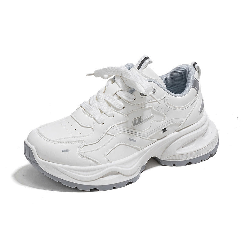 Os novos sapatos confortáveis de primavera com sola grossa, sapatilhas simples de desporto ao ar livre, sapatos casuais em pele unissexo