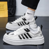 Sapatos de Homem 2025 Verão Novos Sapatos Brancos Respiráveis, Ténis Desportivos Leves e Que Aumentam a Altura, Ténis Simples e Versáteis para Estudantes
