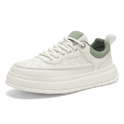 Sapatos de homem: sapatos brancos leves e de sola macia de primavera/verão, sapatos casuais de homem, sapatos de tábua versáteis de sola grossa, sapatos modernos de homem