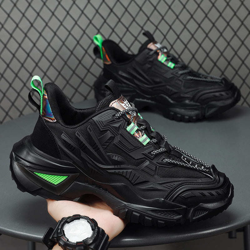 Novos ténis desportivos de rede para primavera, sapatilhas casuais de corrida para homem, sapatilhas pretas puras para aumentar a altura e versáteis para o pai, na moda