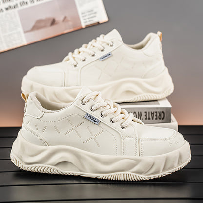 Novos ténis casuais desportivos móveis em pele desportiva, respiráveis, versáteis, respiráveis e populares em 2025, sapatos com sola grossa e aumento de altura e antiderrapantes na moda
