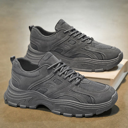 Sapatos masculinos de verão, novos sapatos de malha respiráveis, ténis pretos versáteis e de sola grossa, sapatos casuais da moda para pais