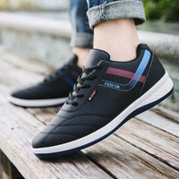 Novos Sapatos Masculinos da Primavera 2024: Sapatos Casuais da Moda Coreanos, Sapatos Desportivos Respiráveis com Sola Macia, Sapatos Brancos, Ténis Masculinos
