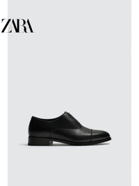 ZARA Coleção Primavera/Verão 2026 - Sapatos Masculinos: Oxford Preto Minimalista de Bico Fino e Salto Baixo, 2489720 800