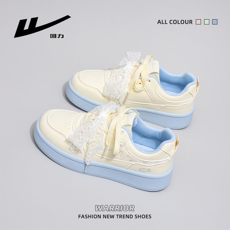 As novas sapatilhas femininas versáteis e na moda 2026, ténis confortáveis com blocos de cor, sapatos casuais coreanos de alto valor