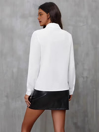 Camisa feminina transfronteiriça europeia e americana branca de manga comprida com folhos, cardigan largo de lapela com botões, perfeita para o trabalho diário