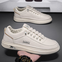 Sapatos de primavera para homem, novos sapatos brancos respiráveis, ténis desportivos casuais de um só pedal na moda, sapatos modernos