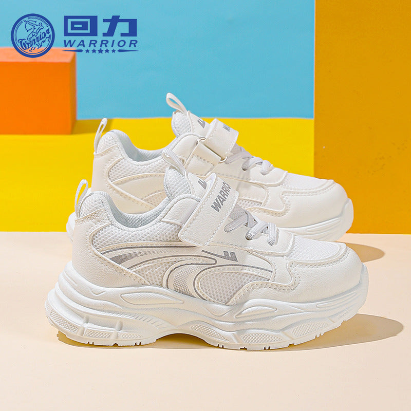 Sapatos infantis de rede Warrior spring novos e respiráveis, cor sólida, sapatos brancos simples e versáteis de sola grossa, ténis modernos para o exterior