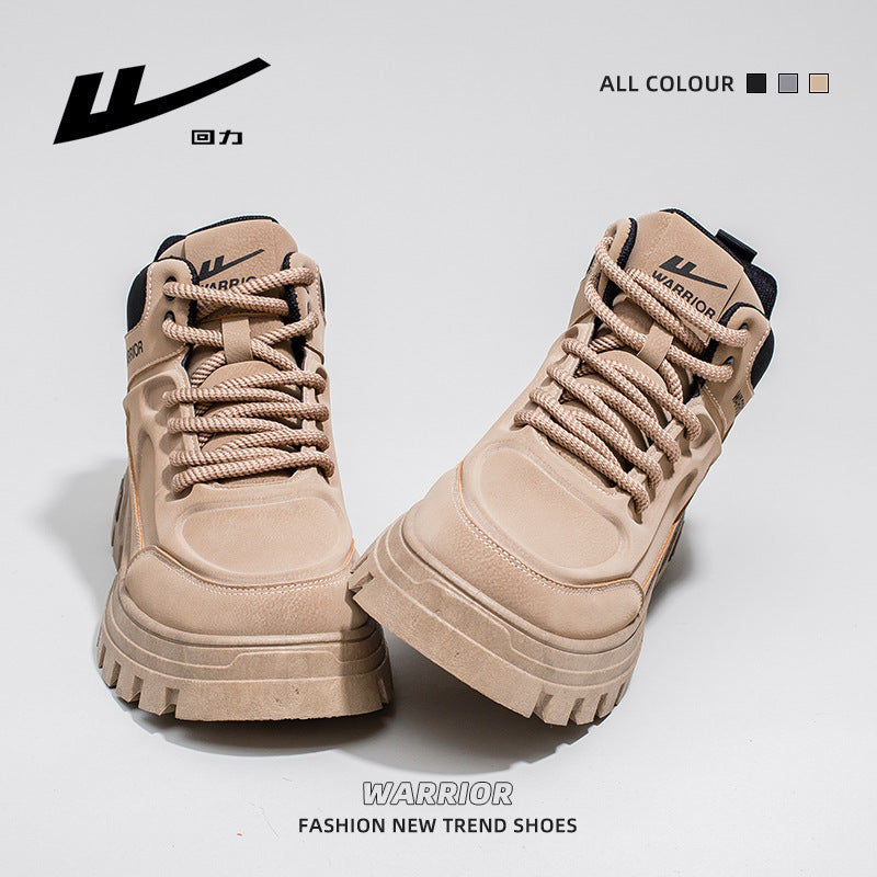 As novas botas Martin ao estilo britânico da Warrior, sapatos altos e robustos, sapatos casuais de trabalho para exterior, sapatos masculinos vintage vintage versáteis de outono