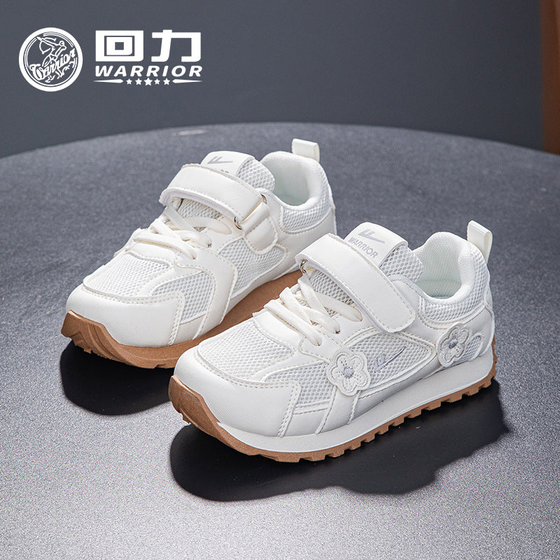 Os novos sapatos infantis de cano baixo, confortáveis e versáteis versáteis, sapatos casuais com velcro de design, sapatos sativos enérgicos e estilo academia