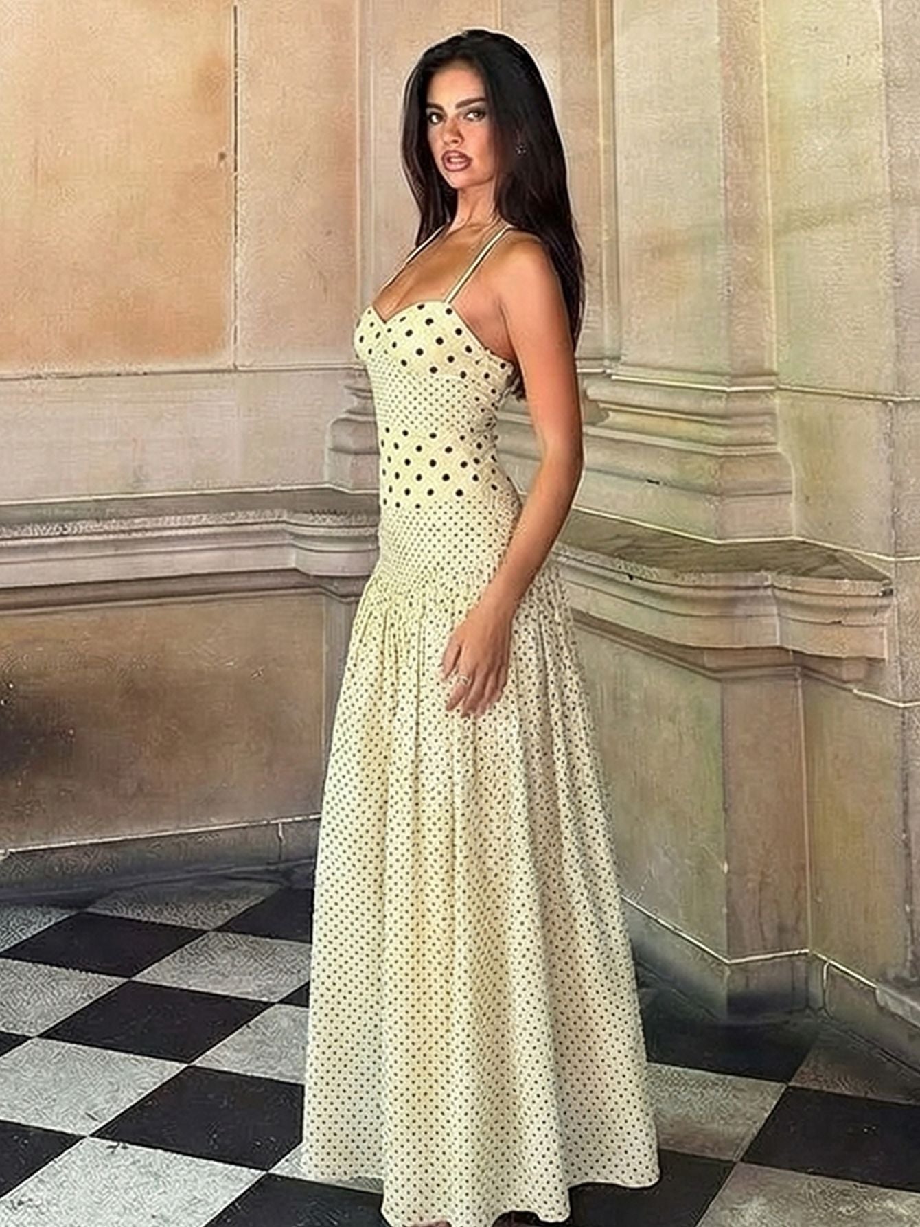 Verão 2026 Amazon Novo Vestido Feminino Sexy de Bolinhas Vintage Plissado Elegante Com Peças em Grosso