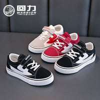 Os novos sapatos infantis confortáveis com blocos de cor baixos da Warrior, sapatos simples de lona universitária, sapatos casuais de moda versáteis de alto valor