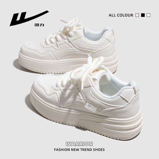 Sapatos brancos da moda Warrior minimalistas com blocos de cor, ténis universitários de bico redondo com sola grossa, sapatos femininos simples e confortáveis para estudantes