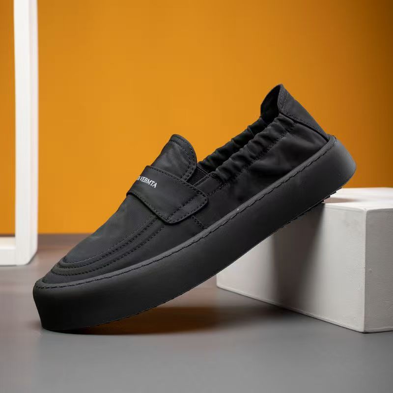 Sapatos de tecido masculinos, mocassins respiráveis de um pé, sapatos de condução com sola macia do verão 2025, sapatos casuais masculinos