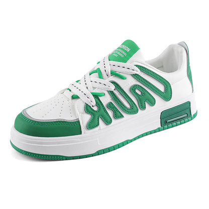 Sapatos de primavera para homem, novos sapatos casuais flexíveis e modernos ao estilo Hong Kong, sapatos juvenis, sapatos desportivos brancos e modernos